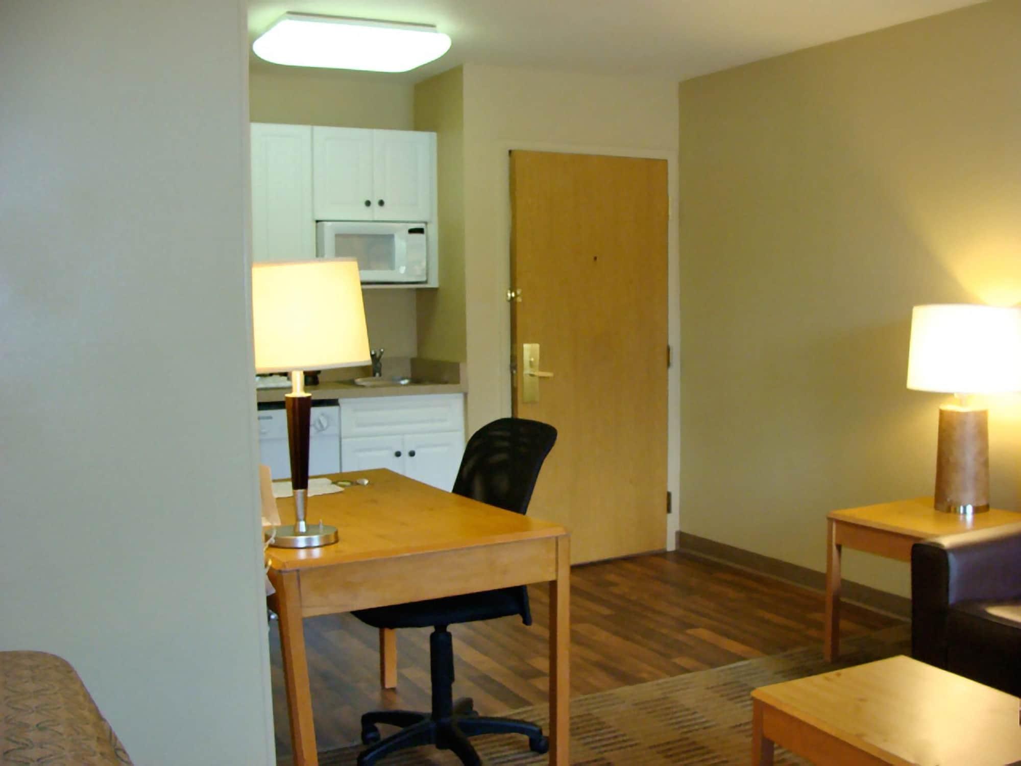 Extended Stay America Suites - Piscataway - Rutgers University Randolphville Экстерьер фото